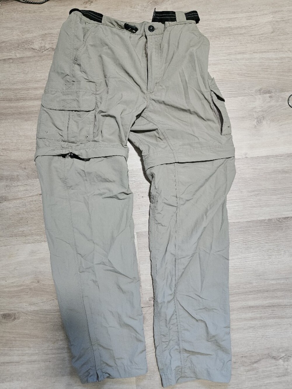 Magellan Outdoors Fish Gear Convertible Cargo Pants Zip Off Hiking Fishing